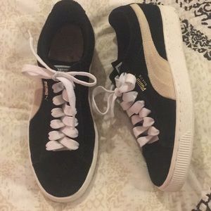 Puma Women’s Black Suede Sneakers